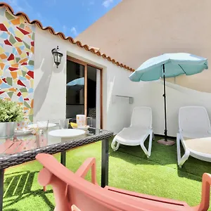 https://penthouse-with-terrace-near-the-sea-and-parking.in-canary-islands.com